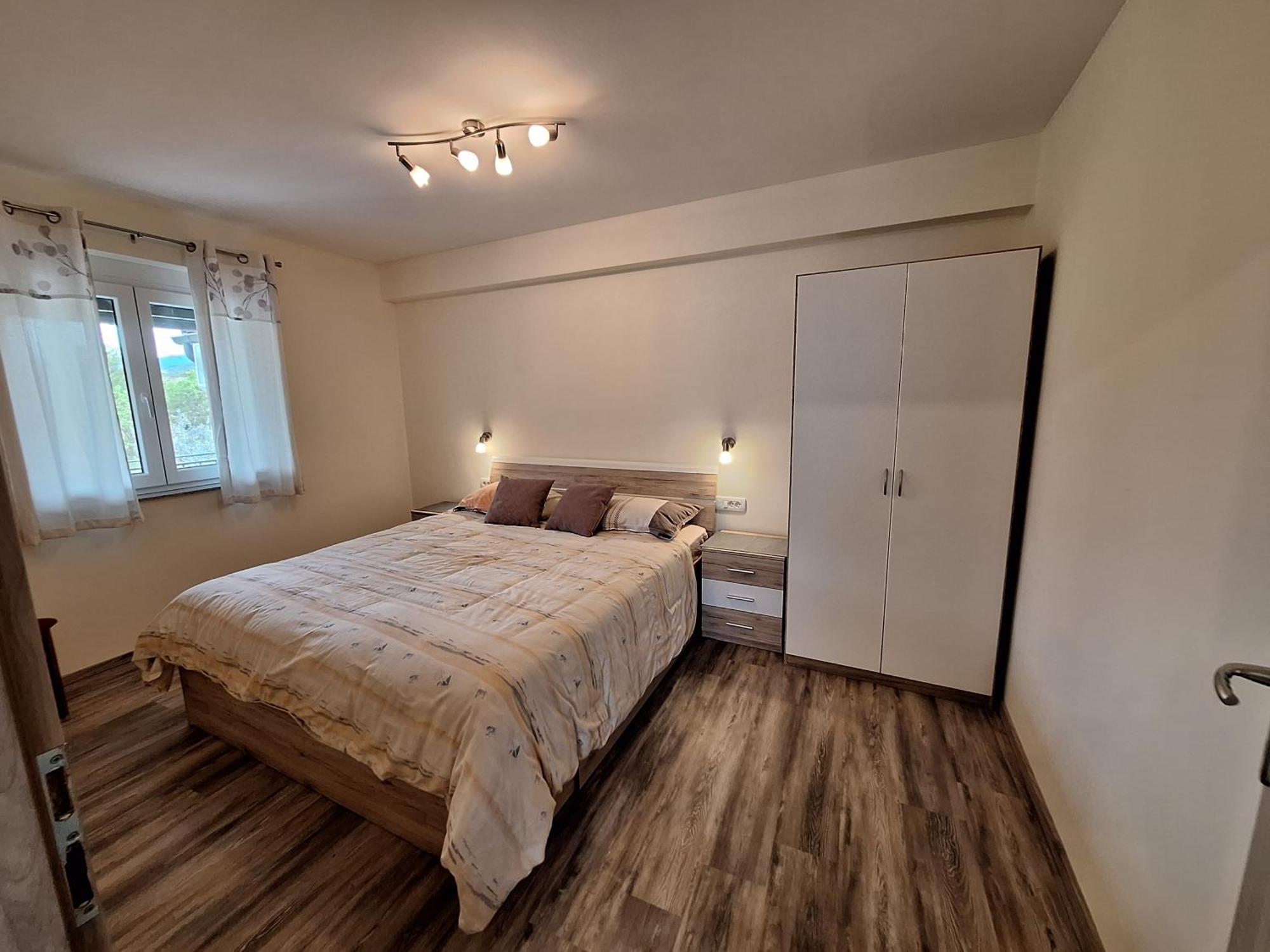Apartma In Sobe Pilih Vipava Exteriör bild